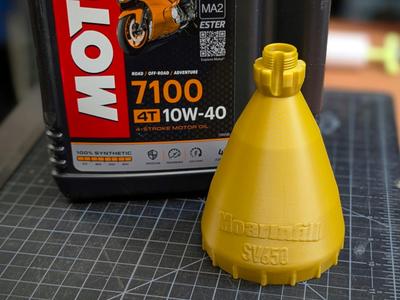 Suzuki SV650 – Thread-in, Vented Oil Funnel