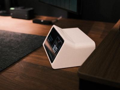 Smartphone Dock Standby with smartwatch charger