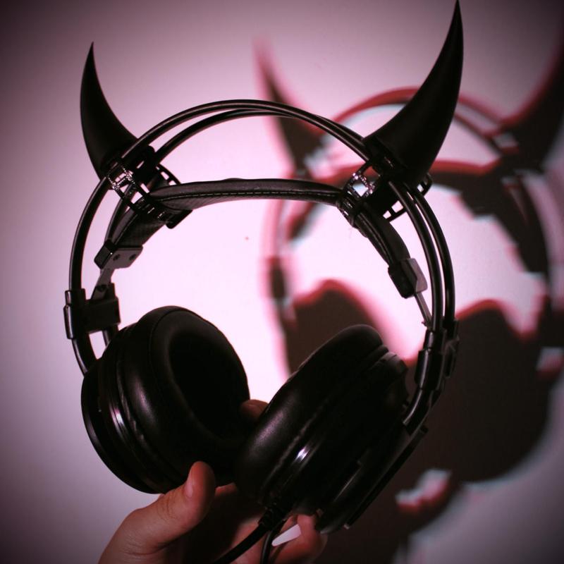 Headphone horns