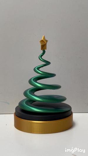 Rotate the Christmas tree