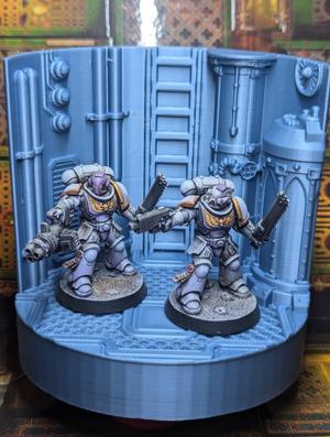 Miniature Display Stand F Hero Stand Warhammer 40k