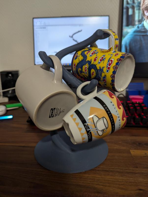 mug stand, spiral
