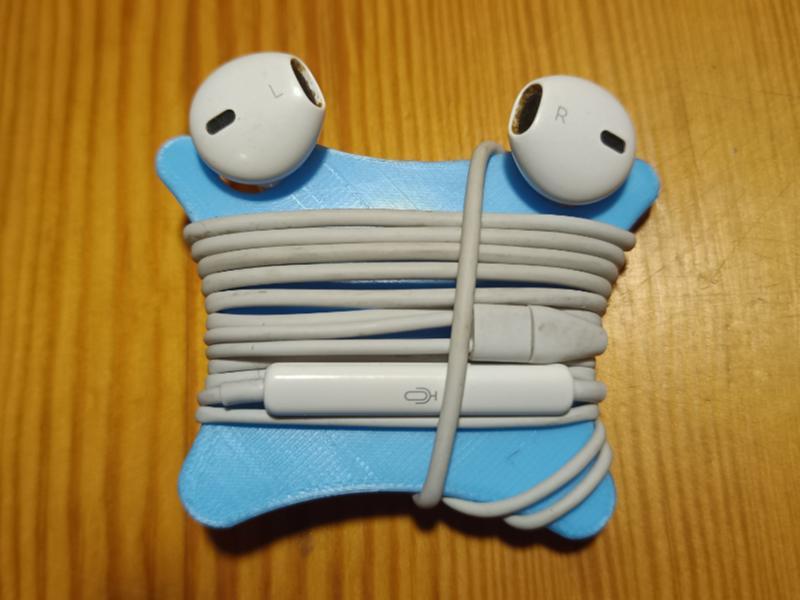Earwrap - Compact Earphone Organizer
