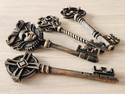 Set of 4 fantasy ancient keys