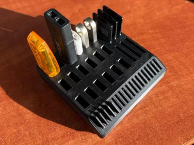USB / SD / MicroSD Card Holder - 2x2 Gridfinity