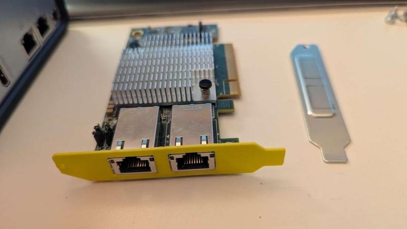 V5 Qnap TS-464 bracket for Intel X540 - T2 - 10G - RJ45 - 10G2T.stl