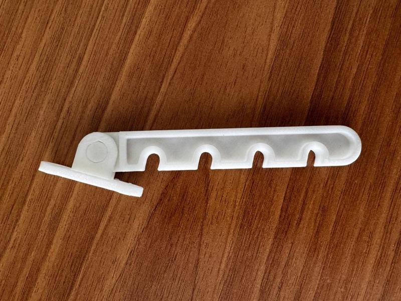 Retainer of a plastic window v236 + source project