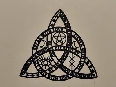 Triquetra – Celtic Knot Wall Art