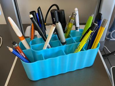 pen holder wave