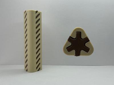 Taller Triangular Gear Passthrough