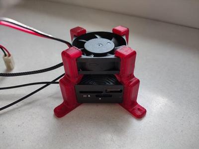 Walksnail Moonlight VTX holder with automatic fan cooling