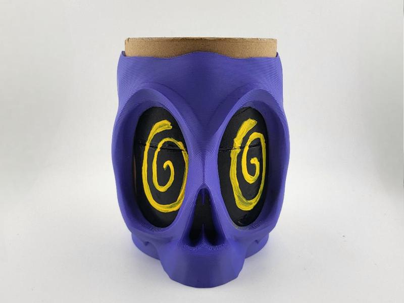 Spools recycling pen brush tool holder paint