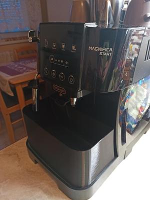 Nádoba na odvápnění kávovaru DeLonghi