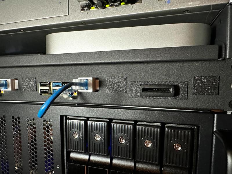 SD Card Holder for UCTRONICS 1U Raspberry Pi Rack