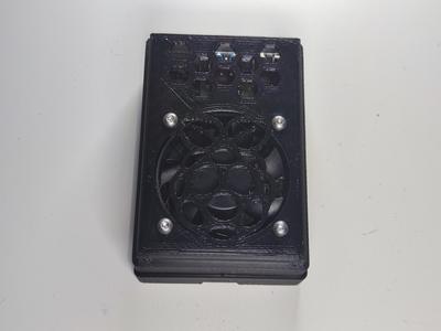Rasberry Pi 4 case with 50mm fan (Rasberry Pi logo)