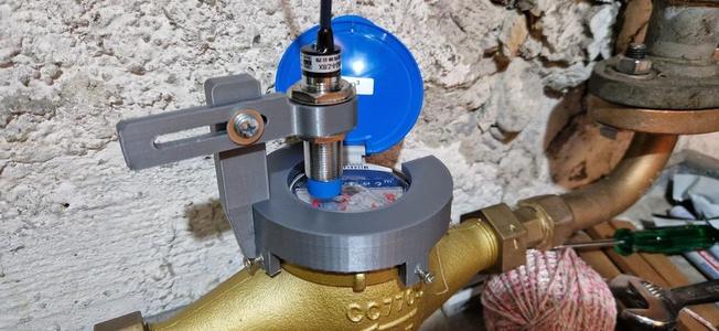 mounting for proximity sensor for watermeter