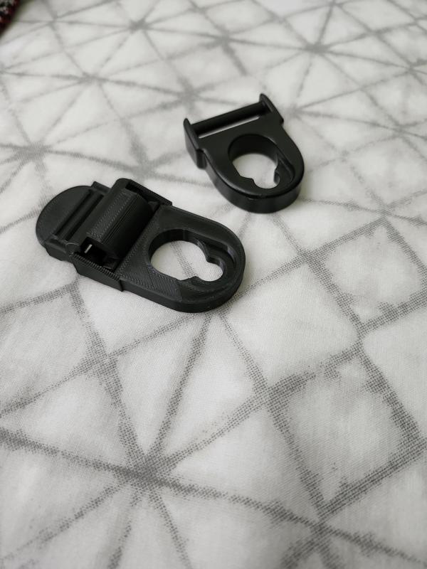 Kayak seat clip/strap