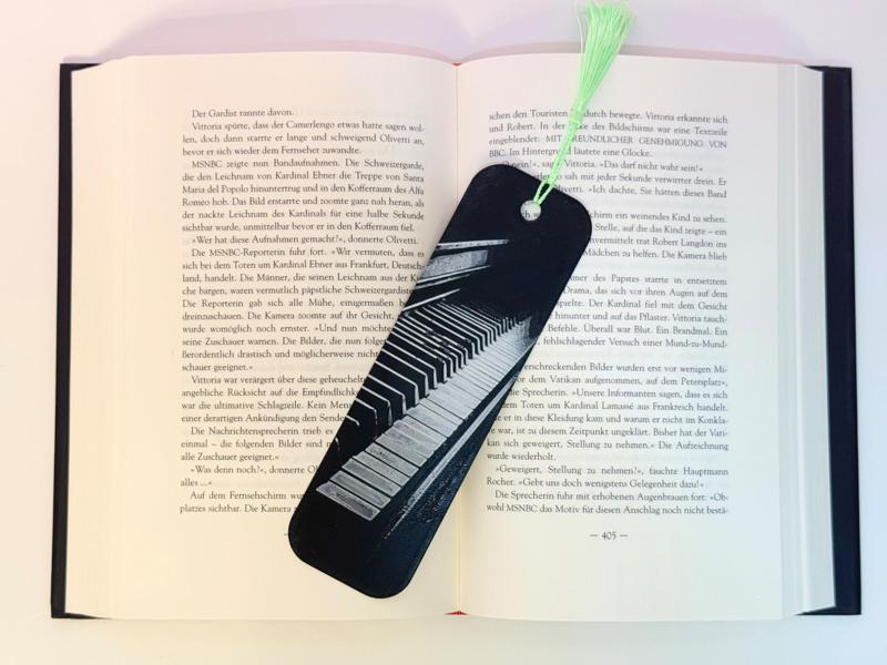 Bookmark Piano