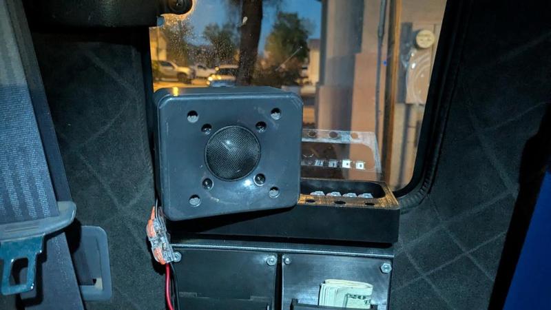 Dayton RST28F Waveguide Faceplate and container mount