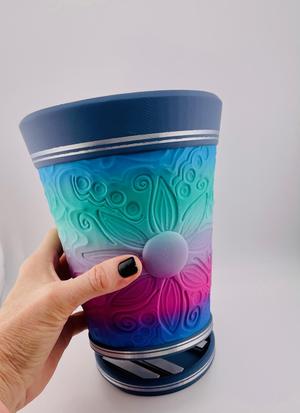 Carved 8 Petal Pot
