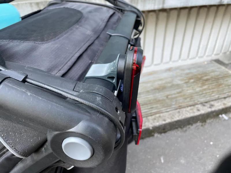 Thule Chariot Varia light mount   