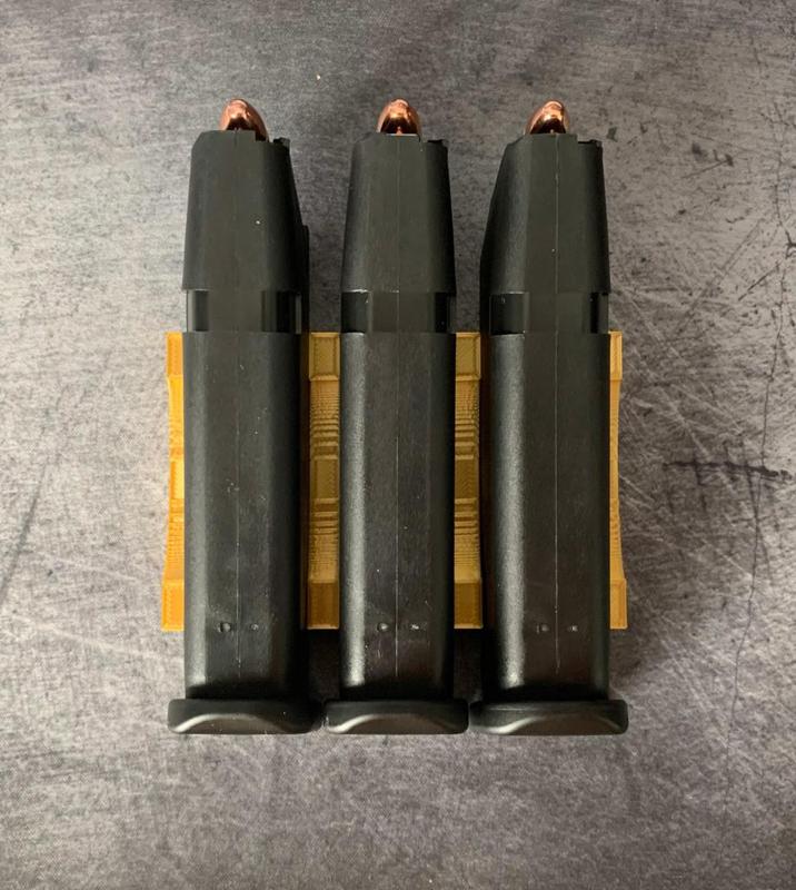Glock 17 - 3 Magazine Holder