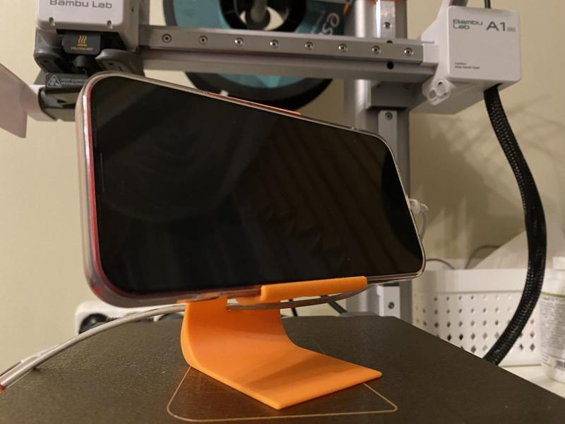 S-Curve Universal Phone Stand