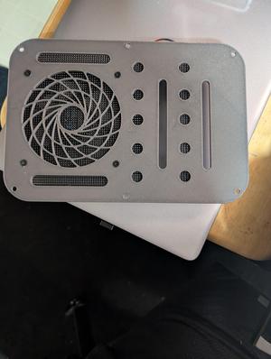 Qidi Plus4 92mm fan vent cover suitable for hanging bin
