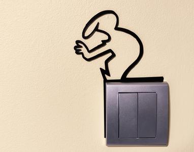 Funny Light Switch Gadget – La Linea Balum 32