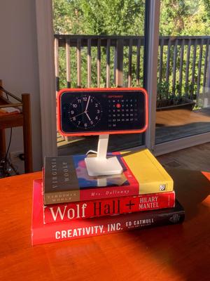 iPhone Charging Stand (MagSafe) - Future Float