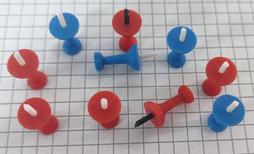 Thumbtack / Pushpin with filament insert as pin