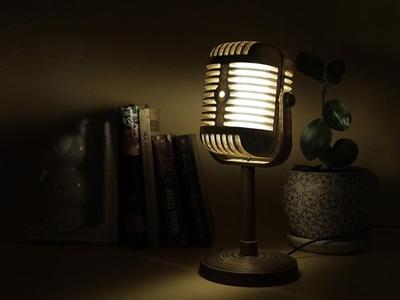 Retro microphone lamp