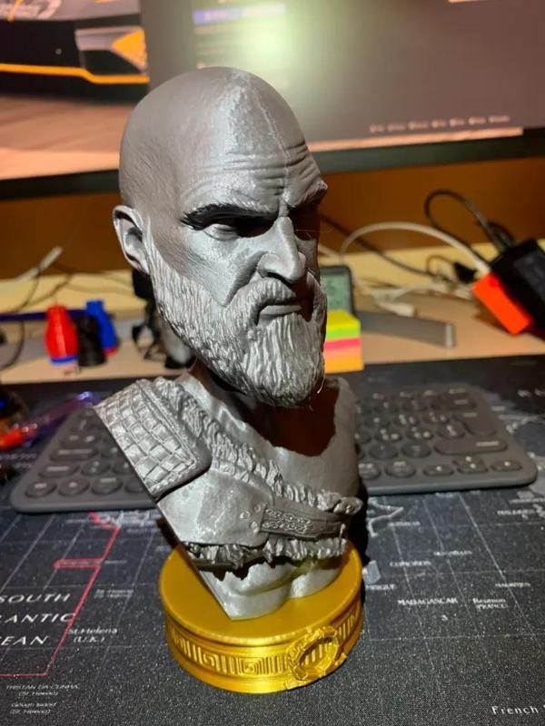 KRATOS BUST BOBBLEHEAD   