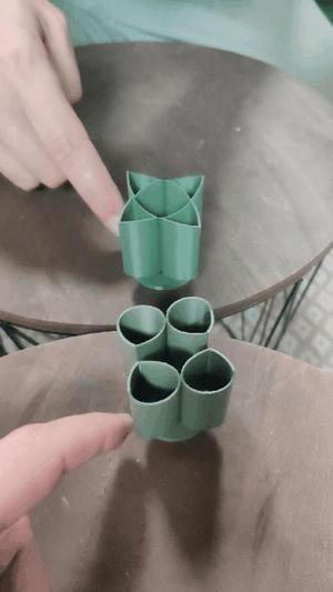 Circles or Flower optical illusion