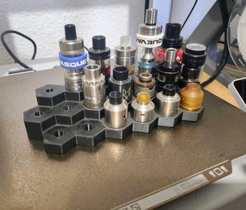 Ultra Fit Vape Stand with minimal distance between