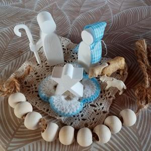 Simple Three-Piece Nativity Set