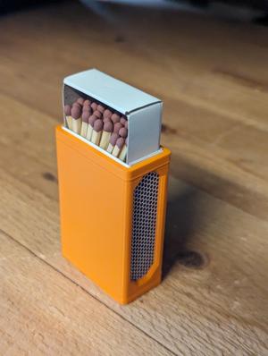 Protective matchbox sleeve