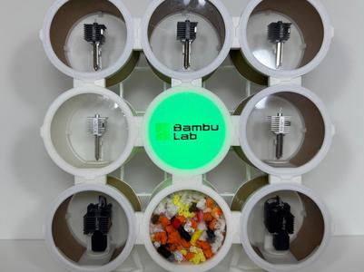 sCORE UP - Spool CORE UPcycle Display System