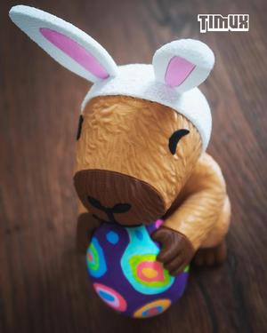 CAPYBARA WITH EASTER EGG
