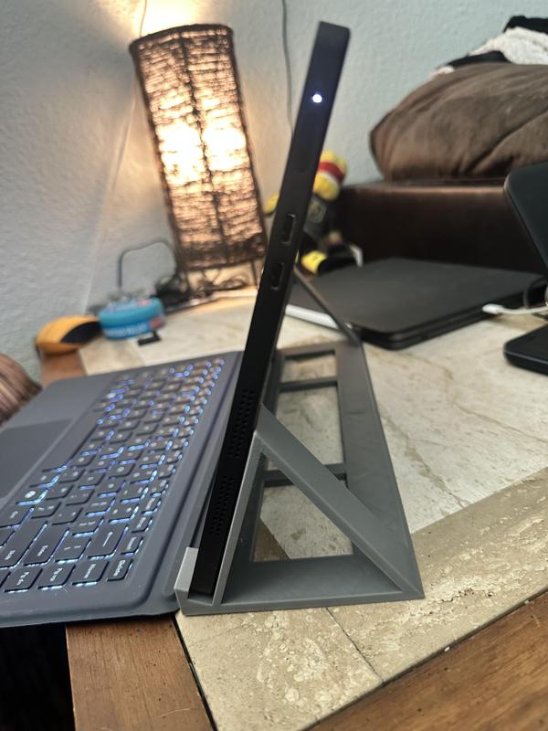 Minisforum V3 stand