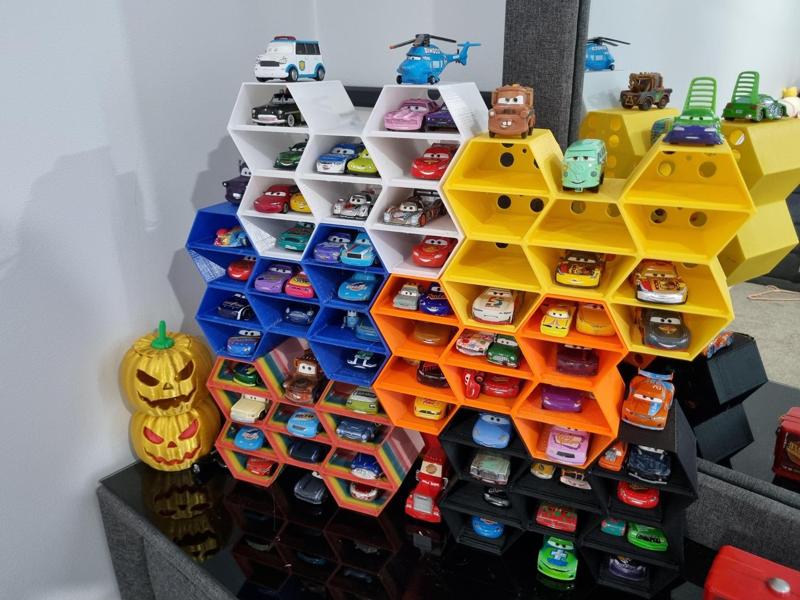 Pixar Cars Garage