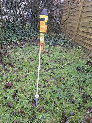 Safe New Year's Eve Rocket Holder / Sicherer Silvester Raketenhalter