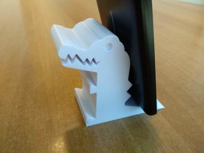 Crocodile phone holder