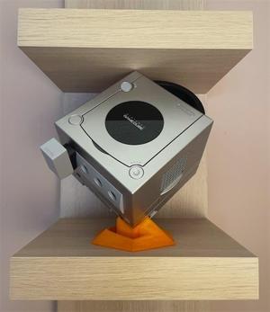 GameCube "Logo Dunk" Corner Stand