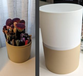 Makeup Brush Holder & Organizer With Lid