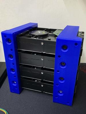 4x 3.5 inch hard drive cage on 140 mm fan mount (Extra holes for Masterbox Q300L/Q500L)