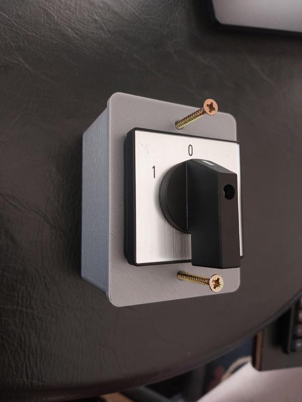 Box for cam reversing switch