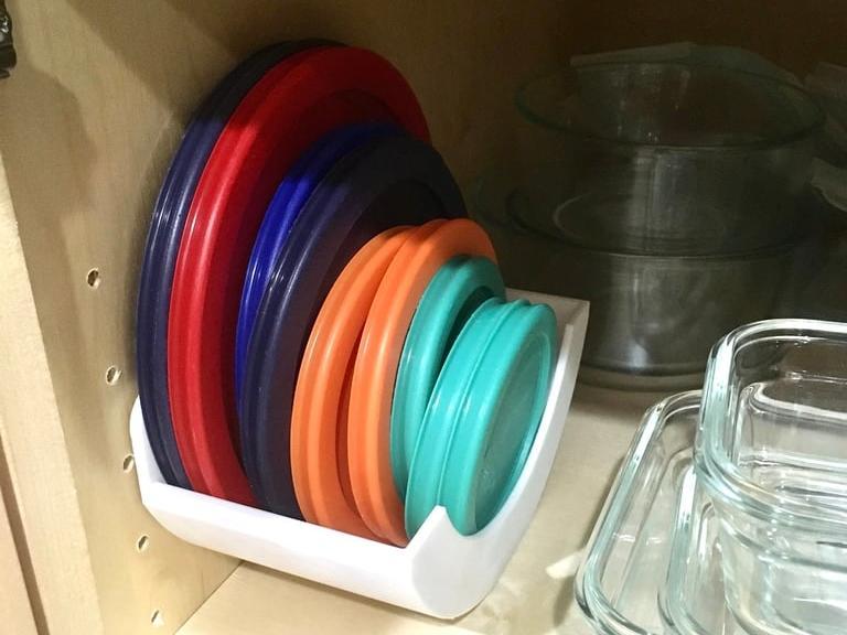 Pyrex Lid Holder