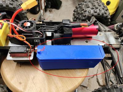 Absima AMT8 seitliche Lipo Halterung