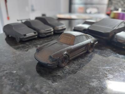 Classic Porsche 911 with print in place wheels
